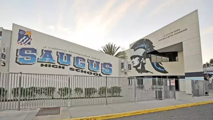 Saugus-High-School.jpg