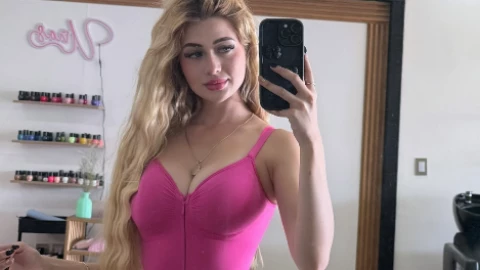 última foto publicada por Valeria Marquez