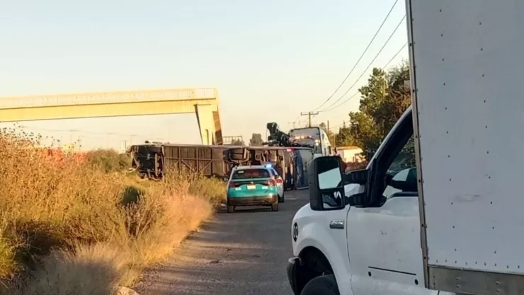 Accidente de autobús de pasajeros en Calera hoy 28 de octubre; ¿está cerrada la carretera en Zacatecas