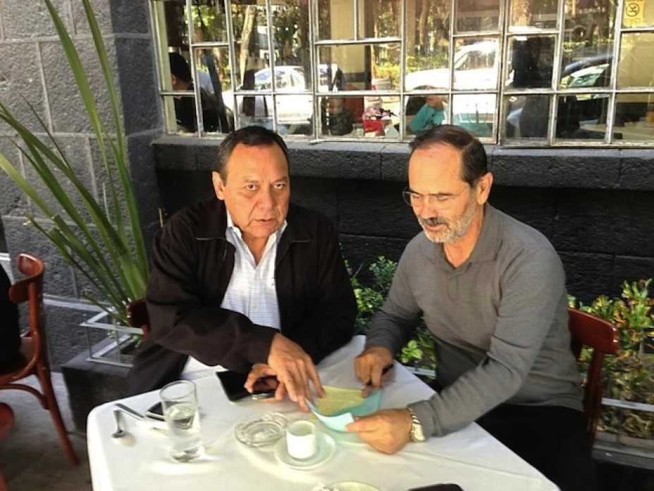 Jesús Zambrano Grijalva con Gustavo Madero