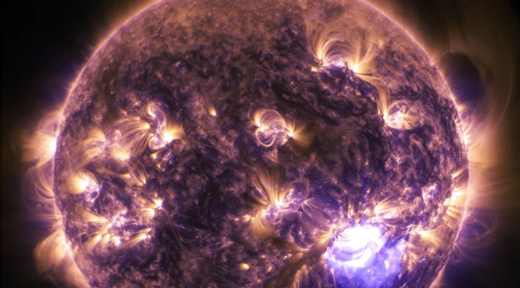 Cómo-afectará-la-llamarada-solar-más-fuerte-del-ciclo-25-que-se-dirige-a-la-Tierra