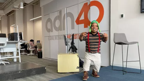 nuevo Medio Metro visita las instalaciones de adn40