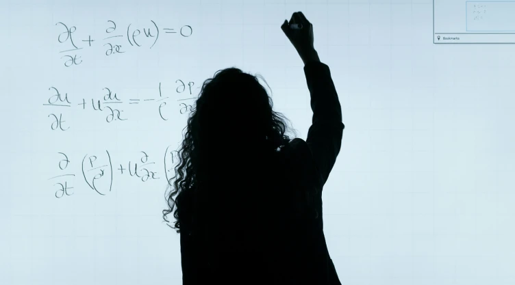 Conoce el promedio mínimo y los requisitos para acceder al Pase UAM 2025 sin examen. Consulta si cumples con el perfil.