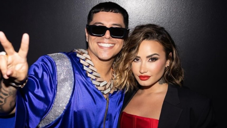 Demi Lovato y Grupo Firme