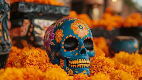 ¿Que significado tiene la flor de cempasúchil en la ofrenda y altares en Chiapas?