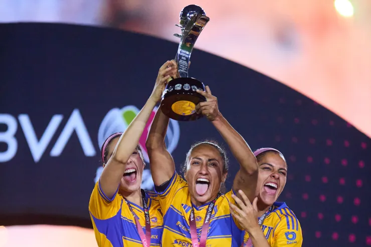 Tigres Femenil levanta el título del Apertura 2025