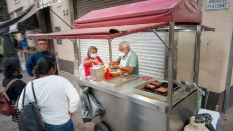Fallece el creador de los hotdogs más famosos en Querétaro: ¿Quién era Juan León Rico?