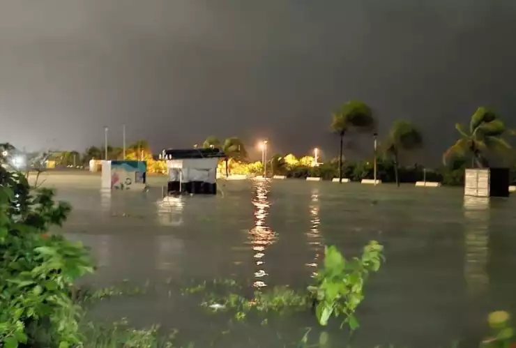 Huracán Milton Yucatán Totalmente inundado Puerto Progreso por ciclón categoría 5