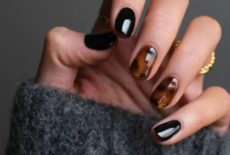 Así puedes hacer uñas con nail art de leopardo