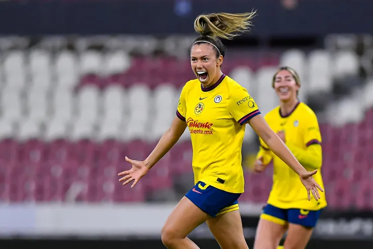 Priscila da Silva festeja gol con América Femenil