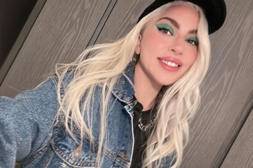 Lady Gaga riendo.jpg
