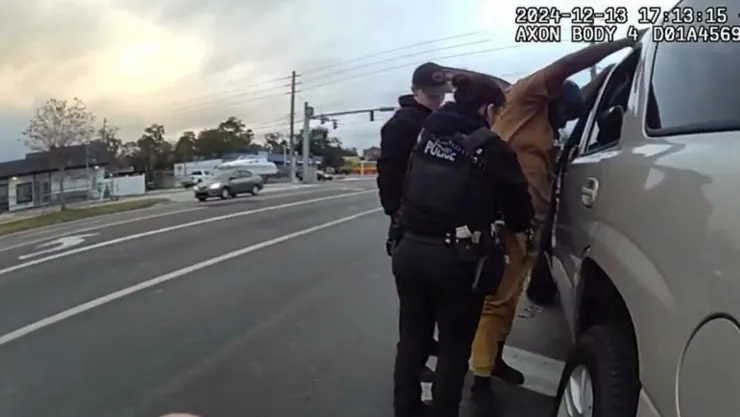 Imágenes de las cámaras de policía en Florida.