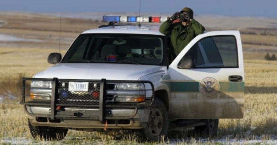 El grupo operó en la frontera de California entre 2005 y 2006, y los patrulleros se coordinaron con traficantes de México y Brasil