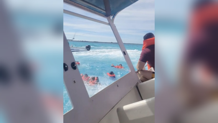 FERRY SE HUNDE EN LAS BAHAMAS