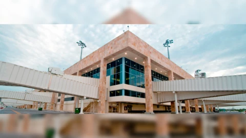 Aeropuerto internacional de Cancún supera los 540 vuelos HOY 18 de marzo.jpg