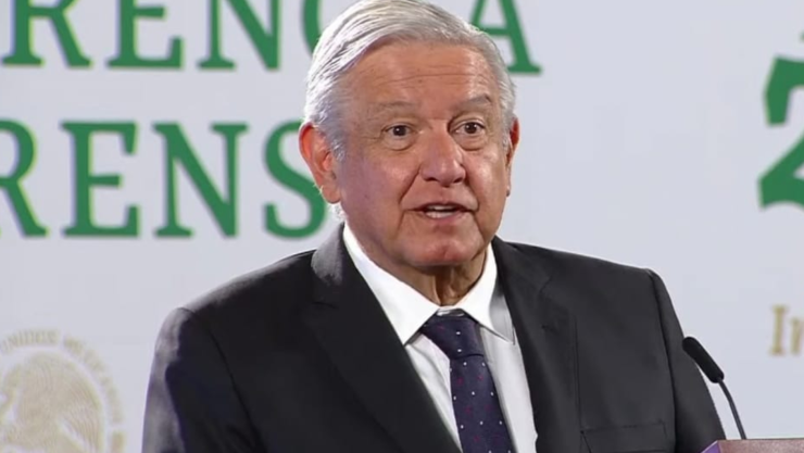 constructoras-amlo-linea 12.jpg