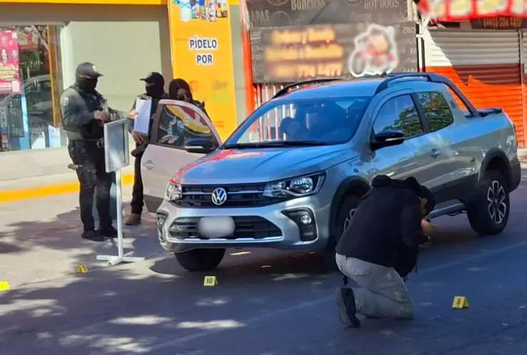 Balean camioneta en Terranova, Culiacán
