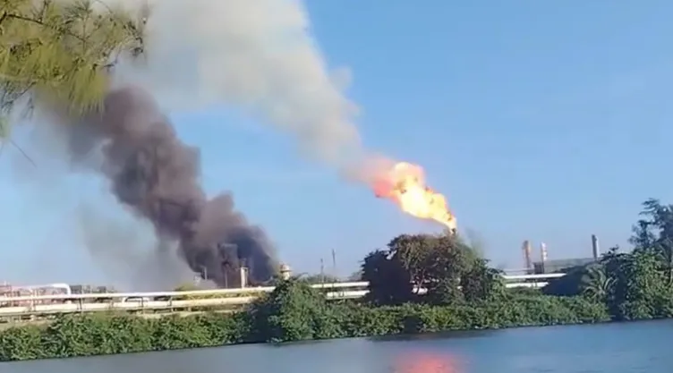 Incendio en refinería de Dos Bocas, Tabasco