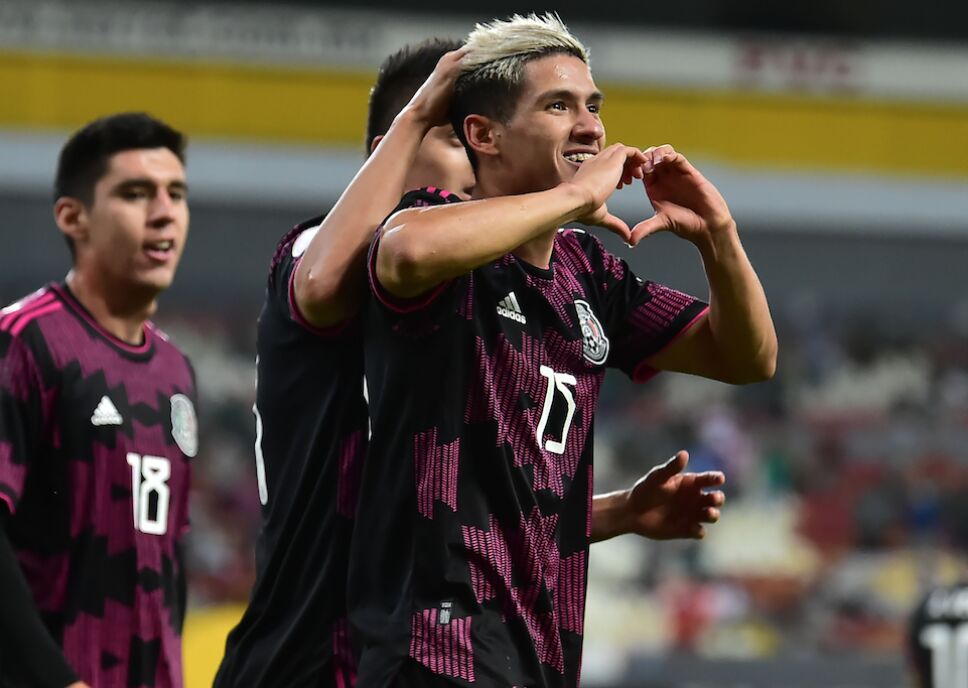 Uriel Antuna gol .jpg