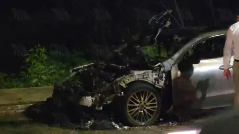 auto calcinado pensiones merida.