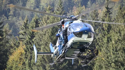 Mueren todos los pasajeros del helicóptero que cayó en Italia; eran 7