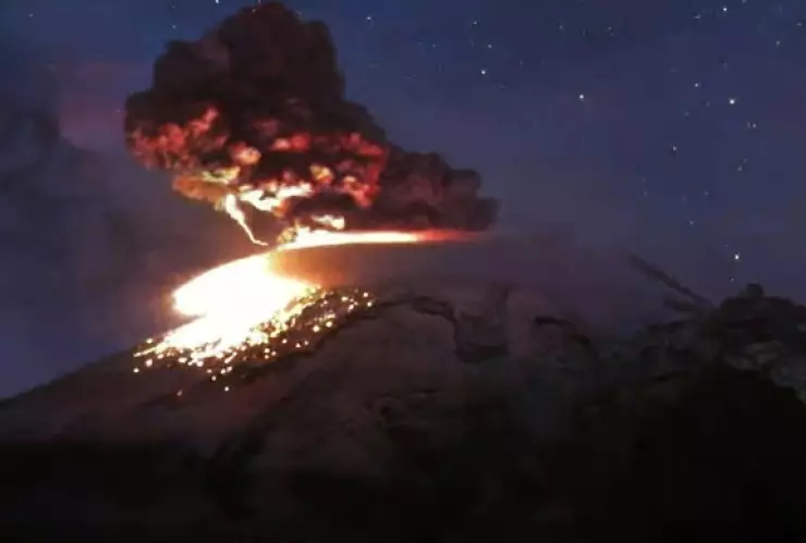Explosión del Popocatépetl.jpg