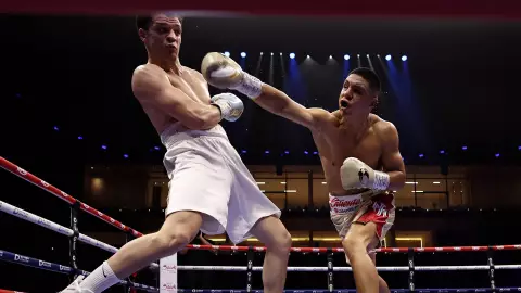 Jaime Munguía derrotó a Bruno Surace por decisión unánime en Arabia Saudita