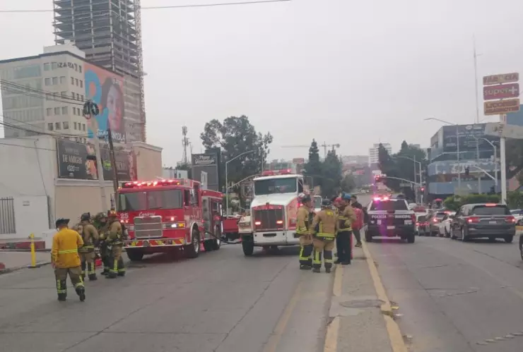 Incendio en colonia Aviación de Tijuana hoy 11 de junio de 2025