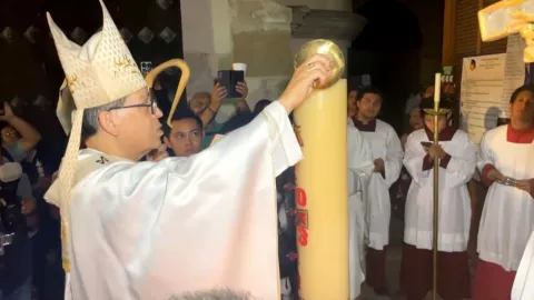 ¿Por qué se acostumbra a mojarse en Sábado de Gloria