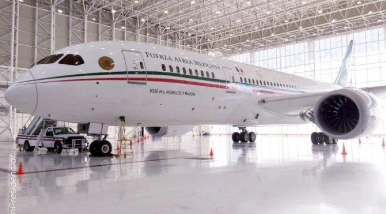 Avión presidencial sale de México este lunes para iniciar su venta