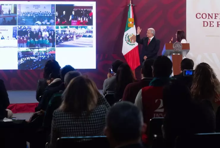AMLO celebró el regreso a clases 2023 durante su mañanera este lunes 28 de agosto.