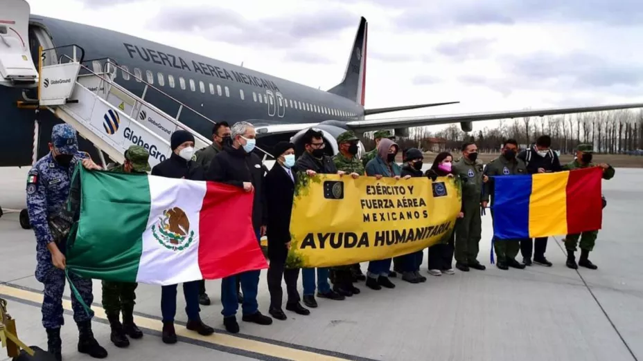 AYUDA HUMANITARIA PARA UCRANIA, AVIÓN EN BUCAREST.jpeg