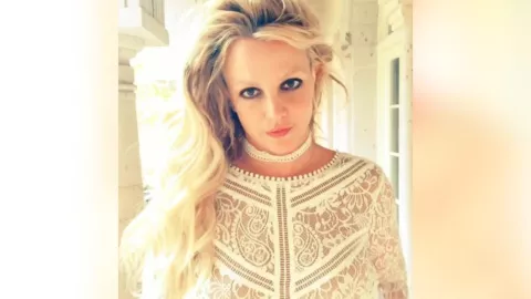 Britney Spears muestra el talento de su hijo Jayden.