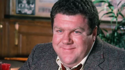 ¡Luto en la comedia! Famoso actor y comediante muere mientras dormía