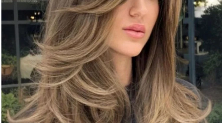 corte mariposa cabello largo