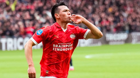 Chucky Lozano con el PSV