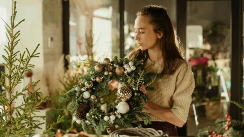 Del solsticio al árbol navideño: El legado vivo de Yule en el invierno moderno