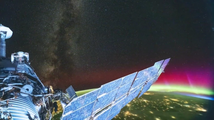 aurora-boreal-amanecer-orbital-europa-espacio-video