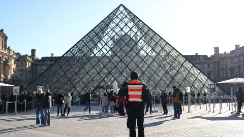 robo-museo-louvre-detenidos