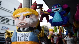Queman piñata del presidente Donald Trump en tradicional fiesta de Guatemala