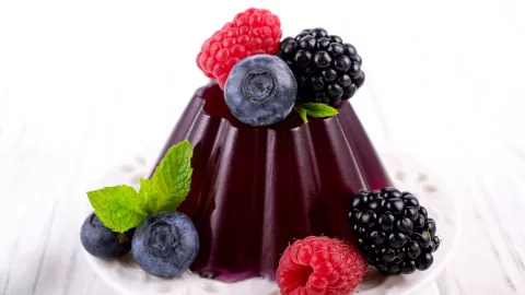 La gelatina, más que un postre clásico, es un aliado natural para el cuerpo.