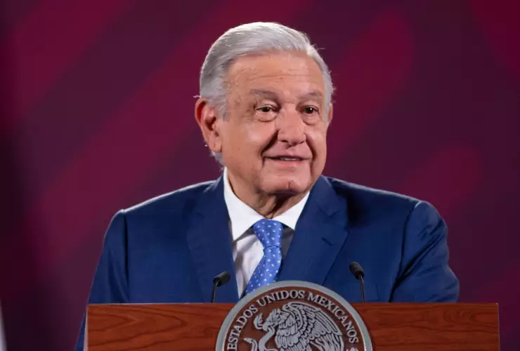 Congreso de Perú declara persona non grata a AMLO