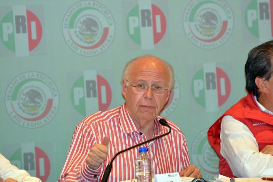 José Narro con senadores del PRI