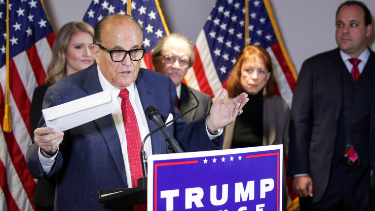 Rudy Giuliani demanda.jpg