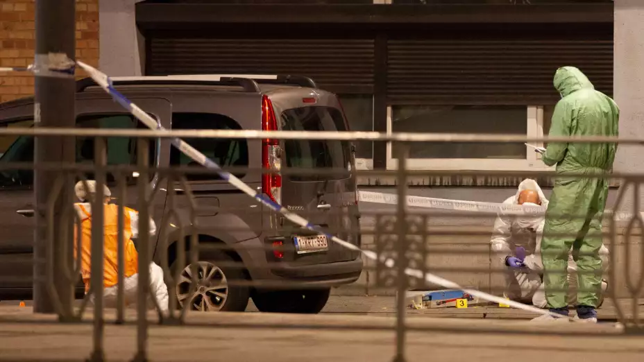 Escena de un tiroteo en Bruselas donde murieron dos personas.