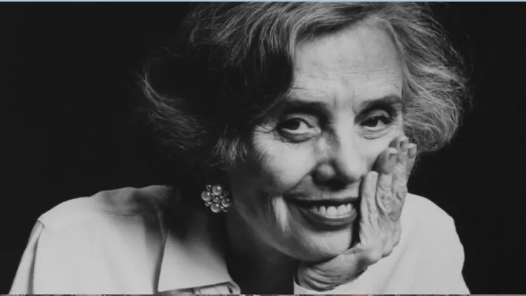 Murio Elena Poniatowska