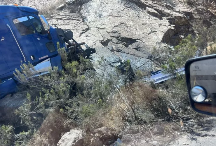 Accidente de tráiler en Tijuana