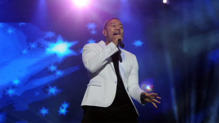 El cantante John Leyend en un concierto.