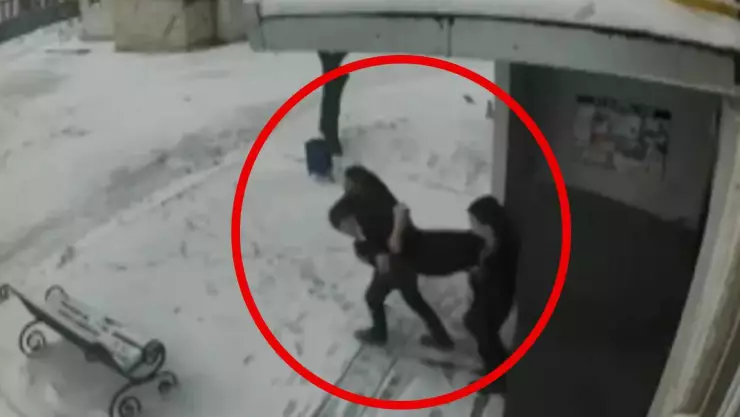 Secuestran a joven en Rusia