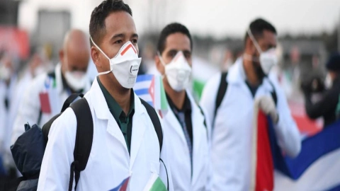 médicos cubanos casos covid-19 pulso de la salud
